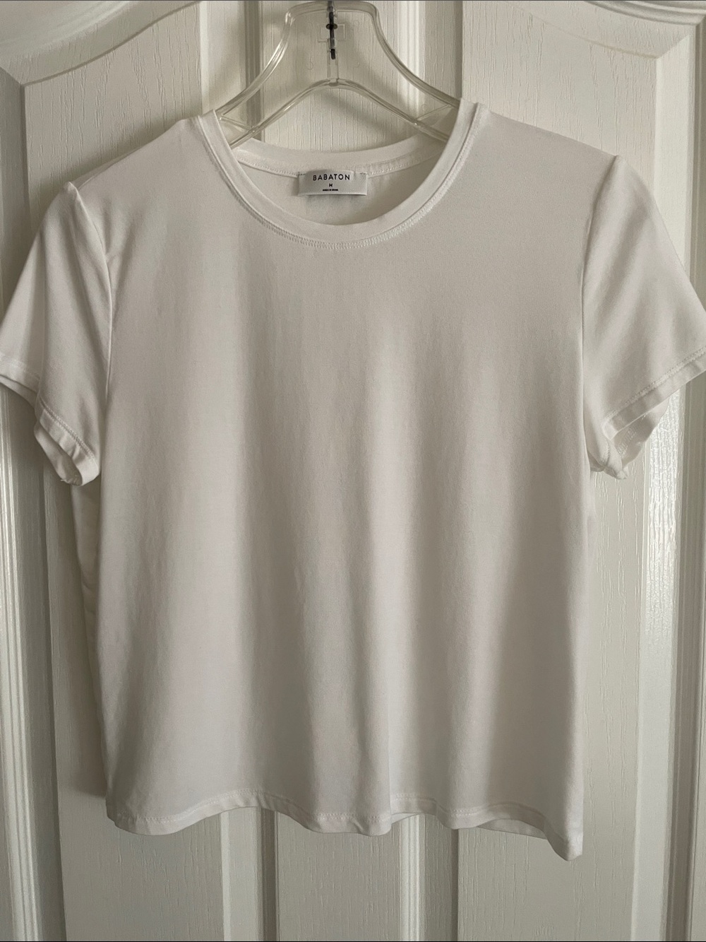 Babaton White Short Sleeve Crewneck women's Tee